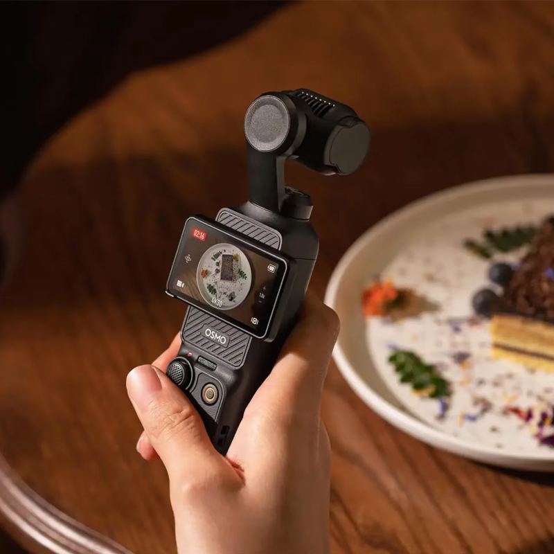 DJI Osmo Pocket 3 Vlogging Cam - Photography Blog recensione e prezzo