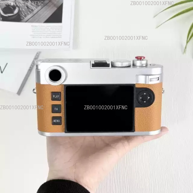 Modello di Fotocamera Mirrorle - Photography Model recensione e prezzo